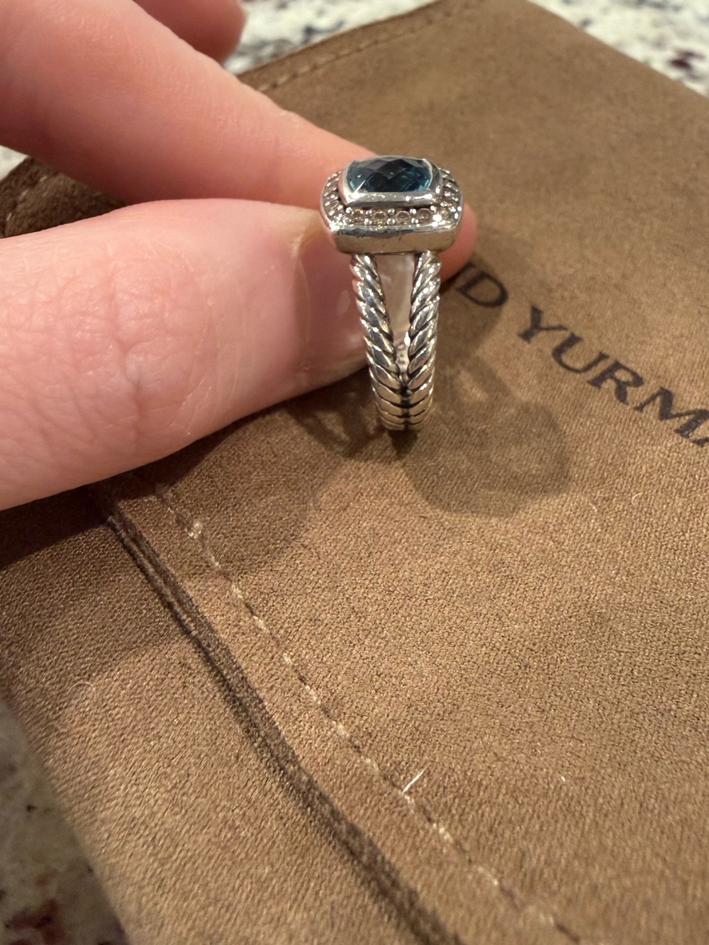 David Yurman Petite Albion® Ring With Pavé Diamonds - Picture 2 of 5